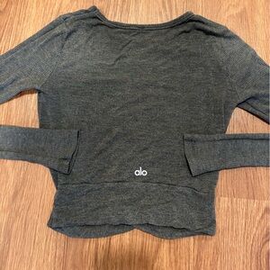ALO Yoga Dark Gray Ribbed Long Sleeve Crew Top